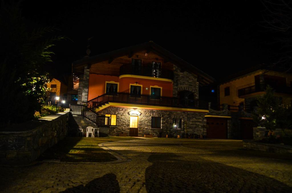 Les Vrais Rayons Hotel Verrayes Buitenkant foto