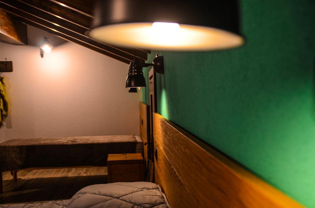 Les Vrais Rayons Hotel Verrayes Kamer foto
