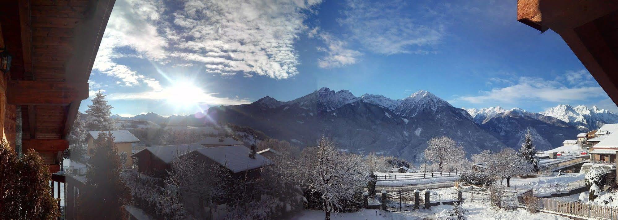 Les Vrais Rayons Hotel Verrayes Buitenkant foto